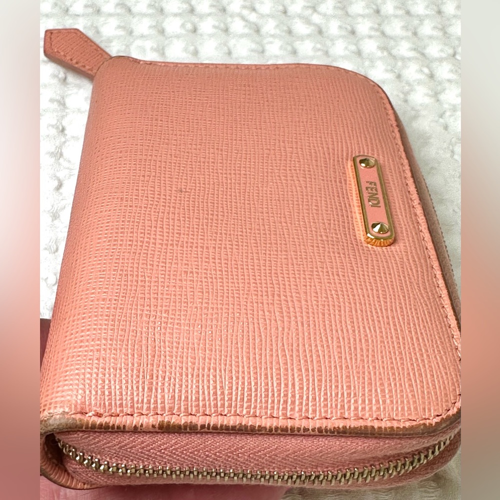 🩷Fendi Zip-around Compact Wallet - Picture 4 of 11